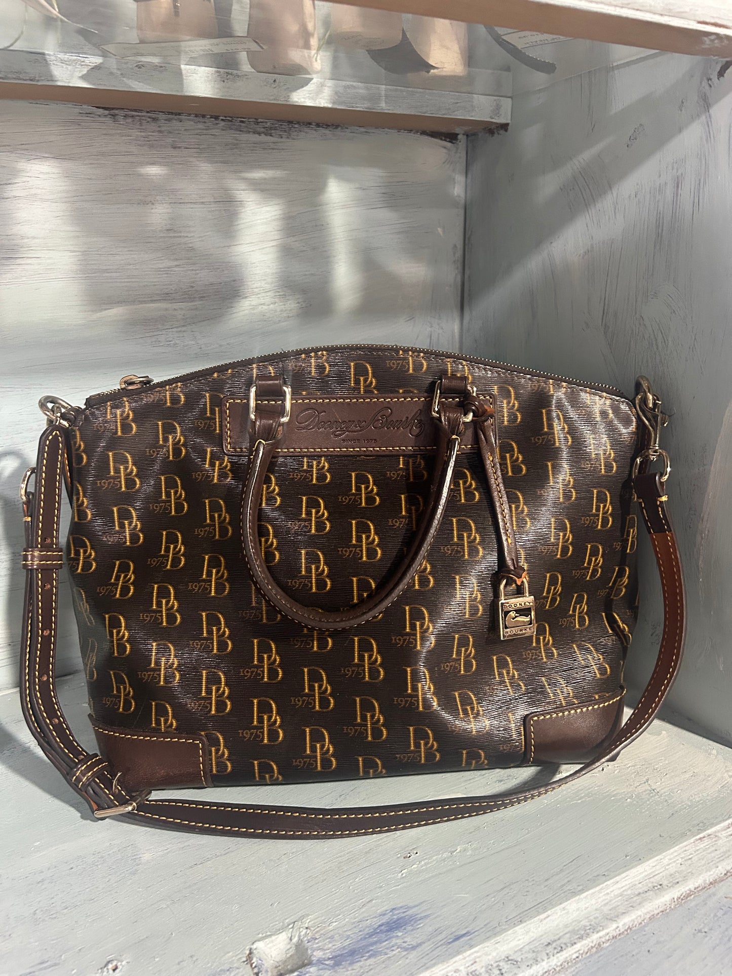 DOONEY & BURKE HANDBAG