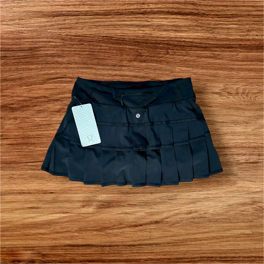 BLACK LULULEMON RUN: PACE-SETTER SKIRT, 8