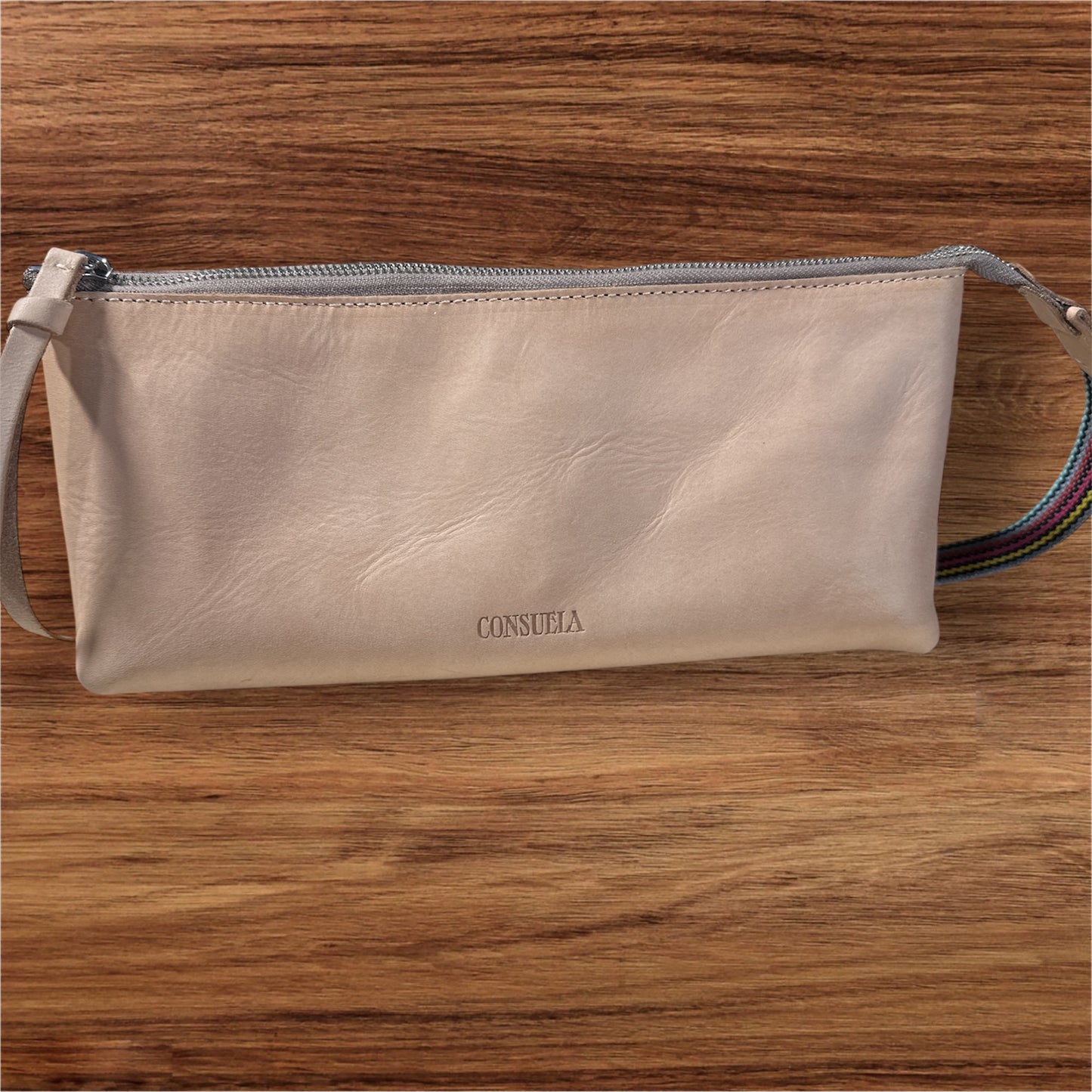 TAN CONSUELA CLUTCH