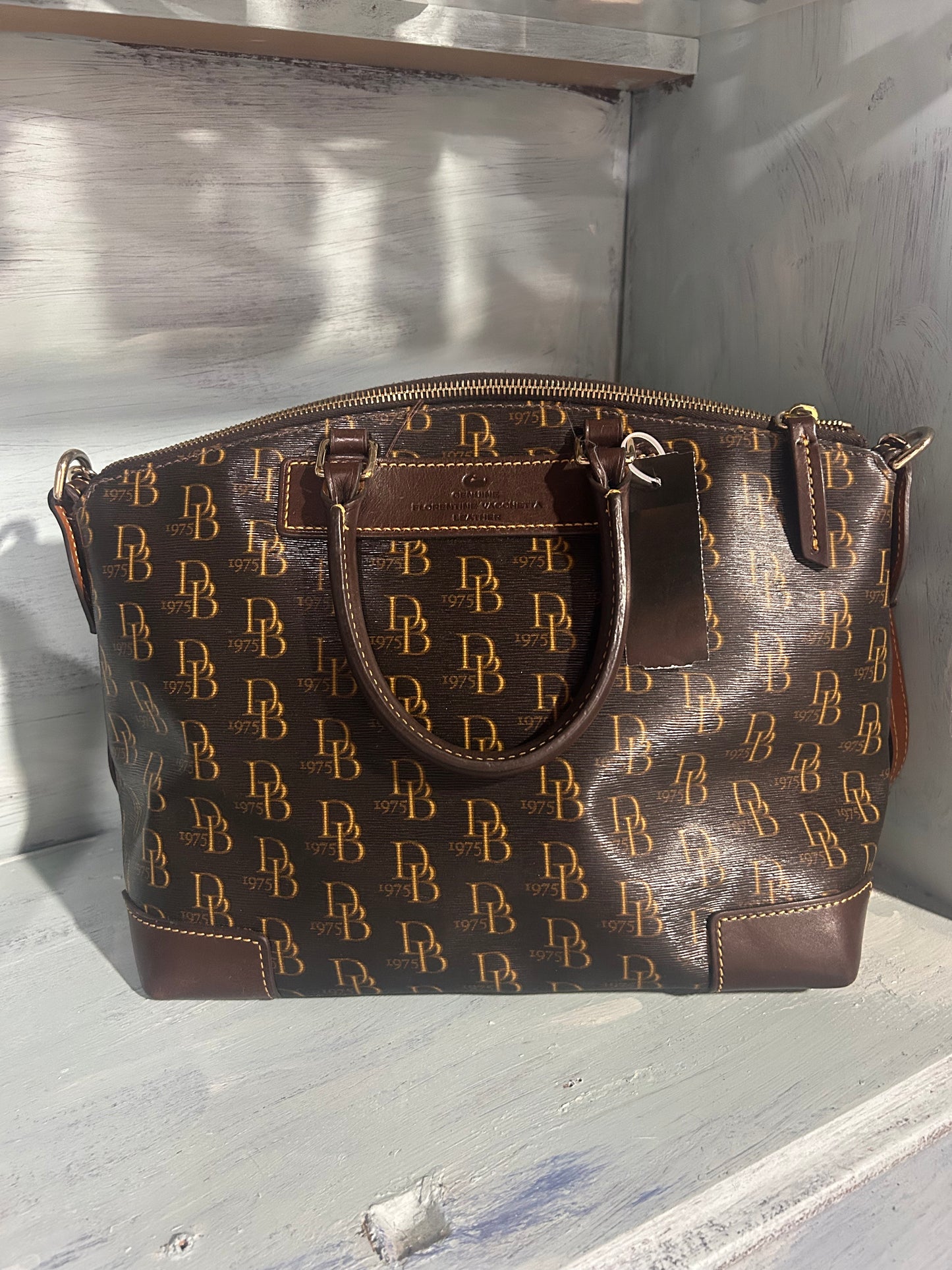 DOONEY & BURKE HANDBAG