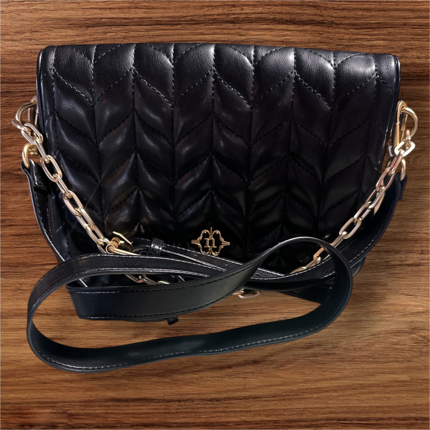 QUILTED BLACK NANETTE LEPORE CONVERTIBLE QUILT SHOULDER BAG