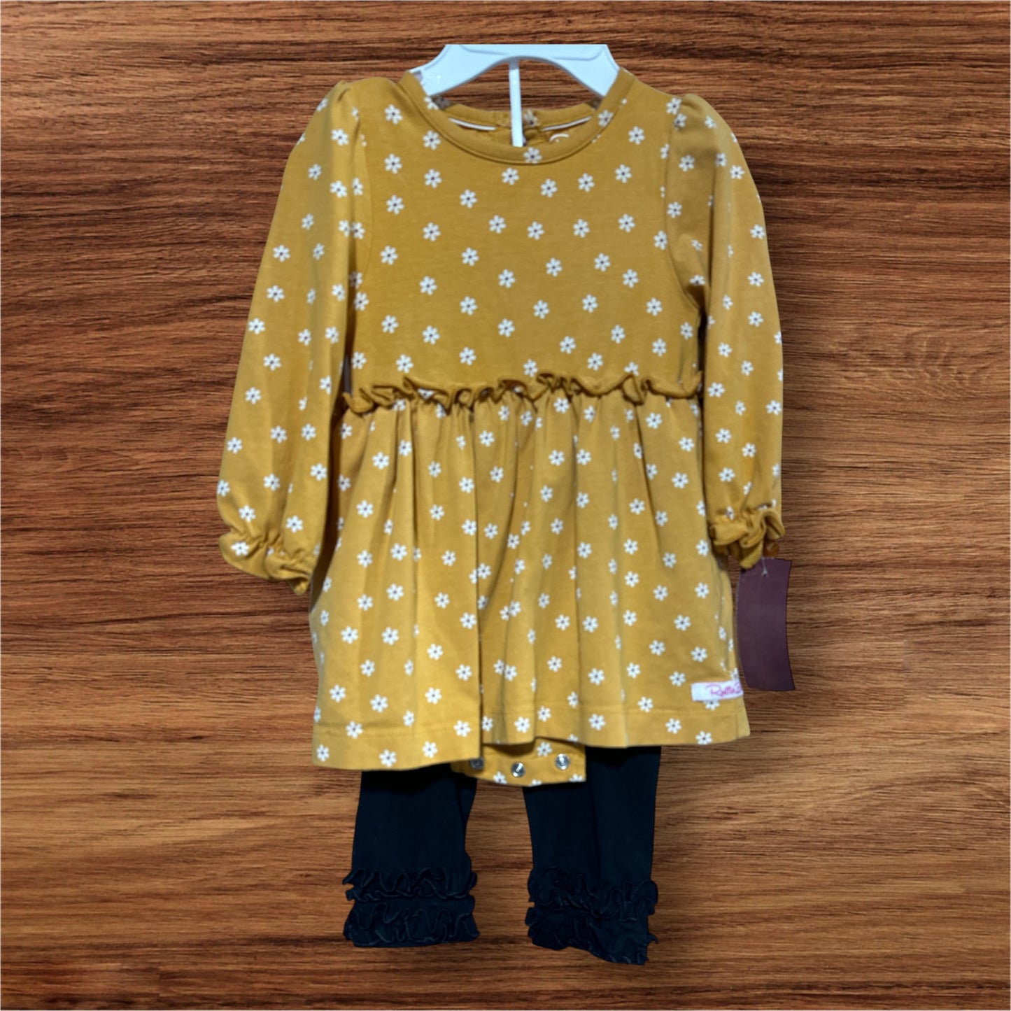 BLACK/ MUSTARD RUFFLE BUTTS 2 PC SET, 12-18M