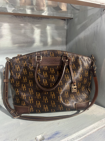 DOONEY & BURKE HANDBAG