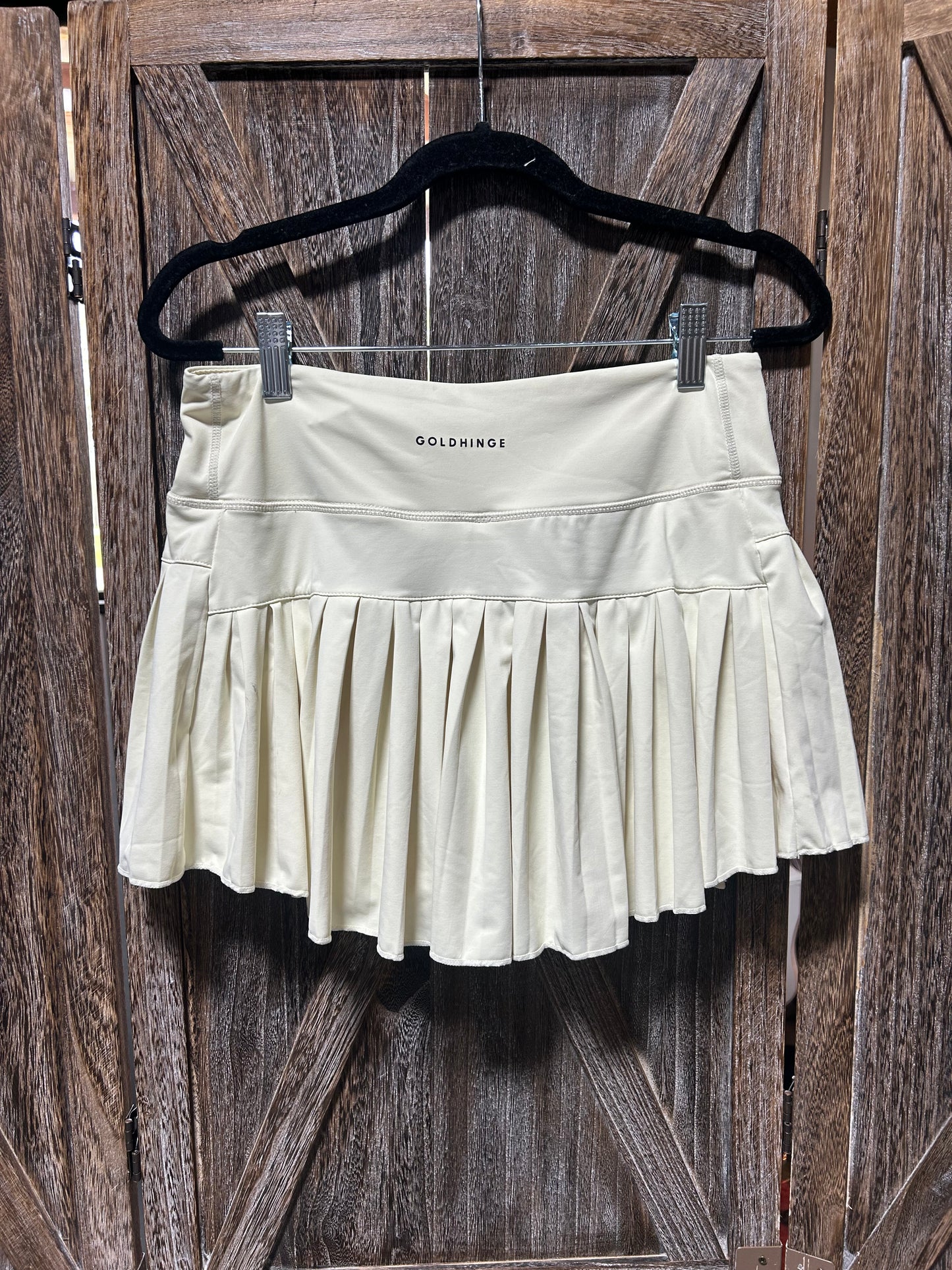 GOLD HINGE SKORT
