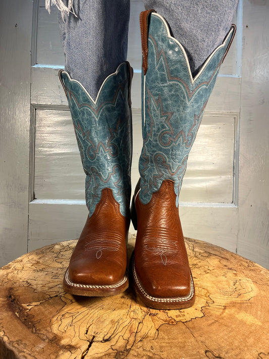 TURQ/ BROWN ARIAT BOOTS, 9B