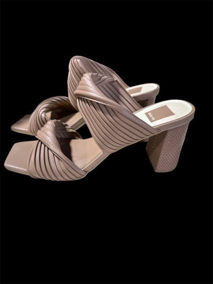 TAN DOLCE VITA SANDALS, 9.5