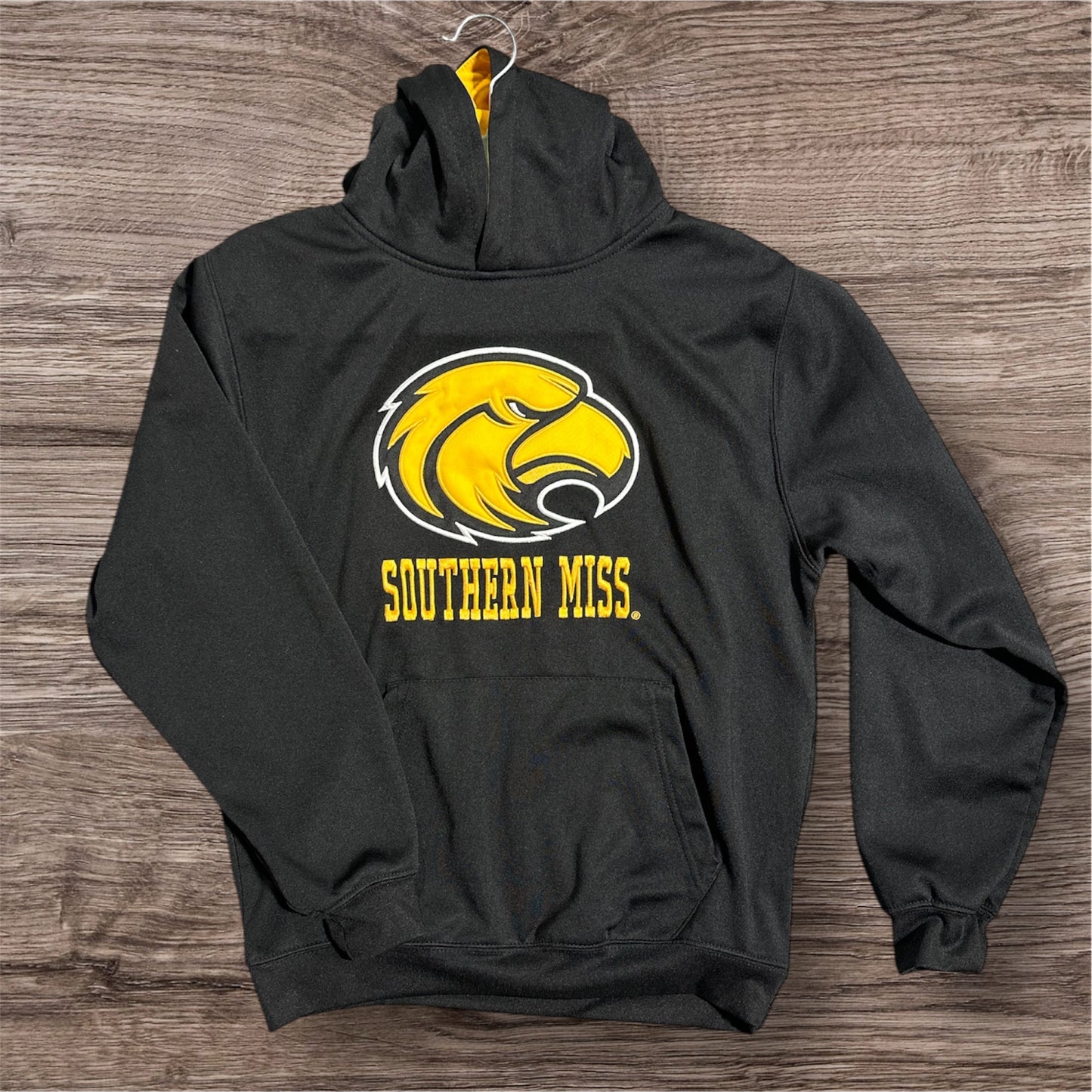 BLACK/ GOLD COLOSSEUM USM HOODIE, 16-18