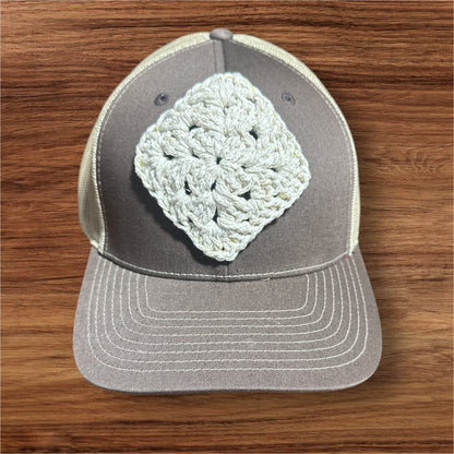 BROWN TRUCKER CAP GRANNY SQUARE CAP