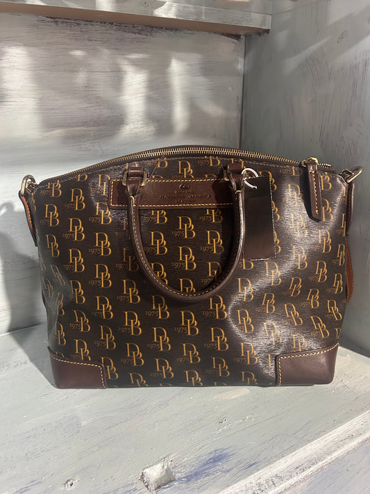 DOONEY & BURKE HANDBAG