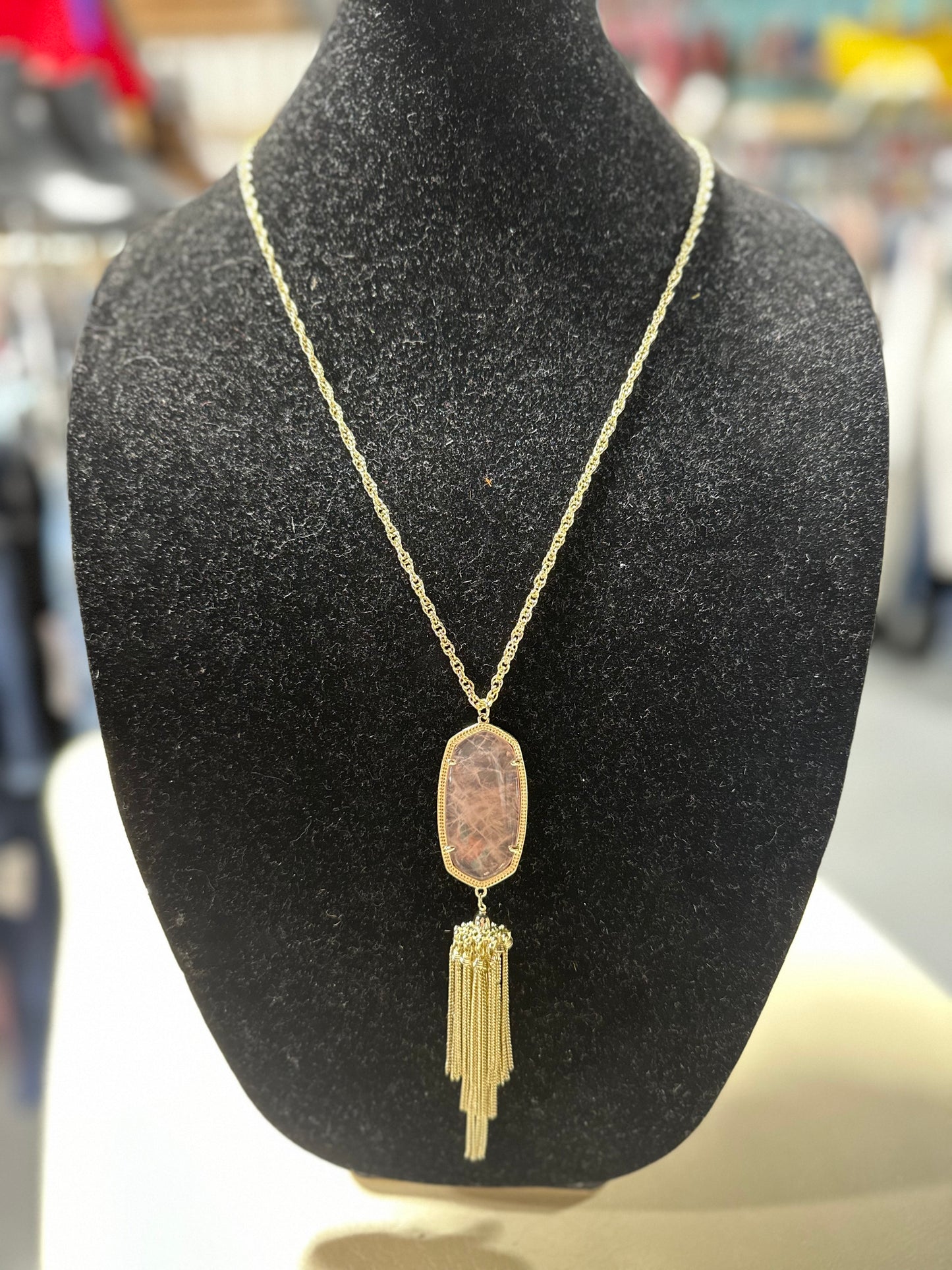 GOLD/ BLUSH KENDRA SCOTT NECKLACE