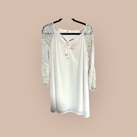 CREAM/ LACE ENTRO DRESS, MED