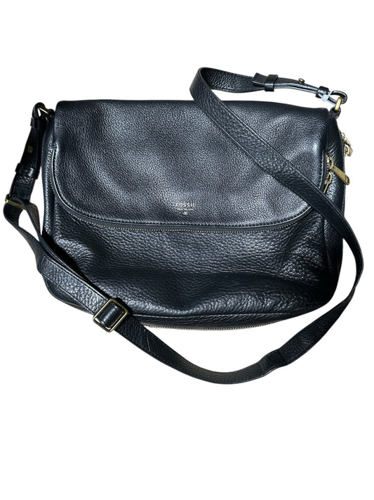 BLACK FOSSIL PEBBLE LEATHER CROSSBODY